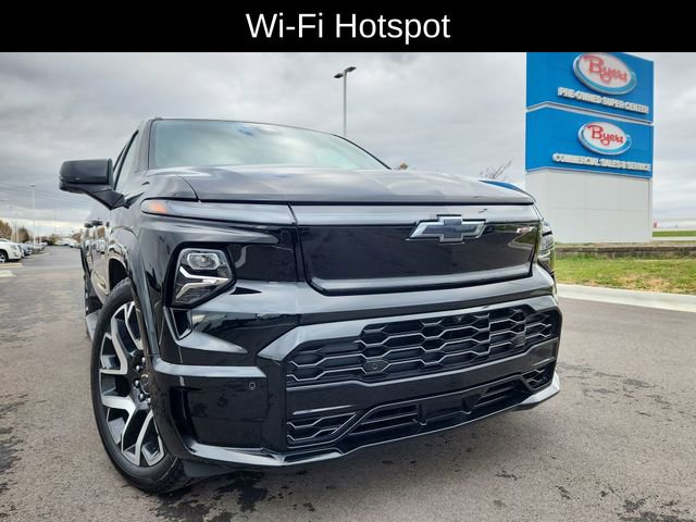 Used 2024 Chevrolet Silverado EV RST image 13