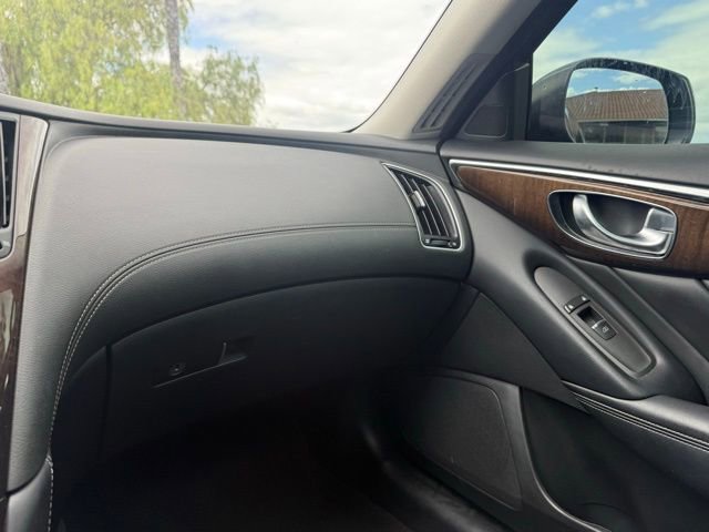 Used 2018 INFINITI Q50 Luxe RWD image 25