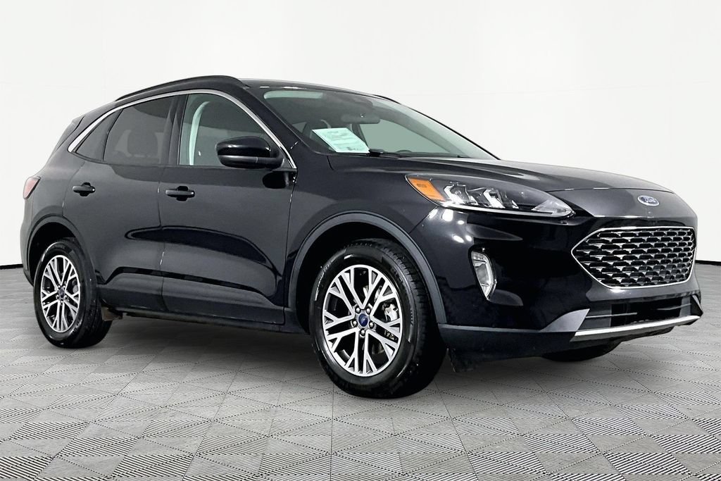 Used 2022 Ford Escape SEL w/ Technology Package AWD/4WD image 2