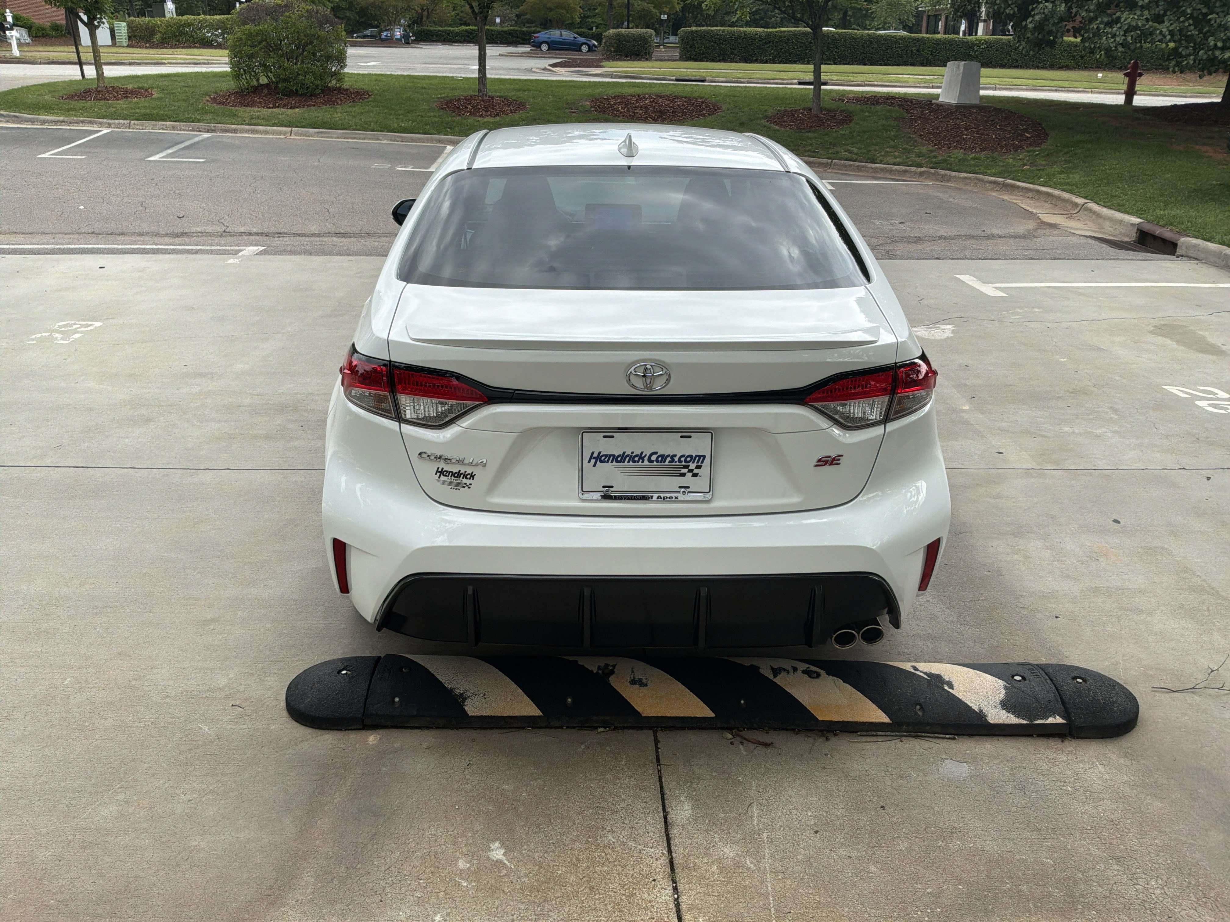 Used 2024 Toyota Corolla SE FWD image 9