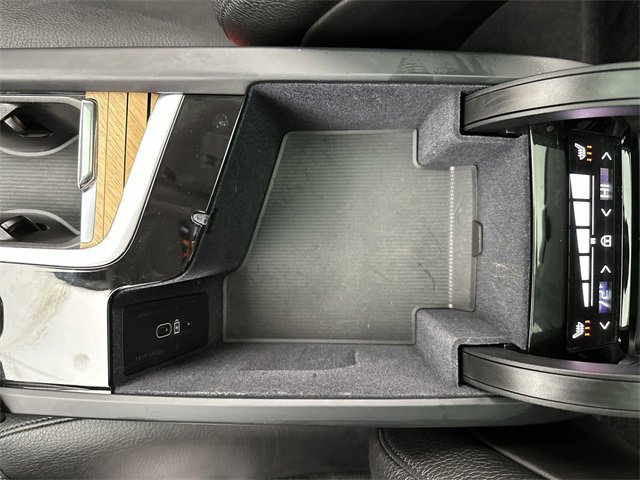 Certified 2023 Volvo XC90 T8 Plus image 21