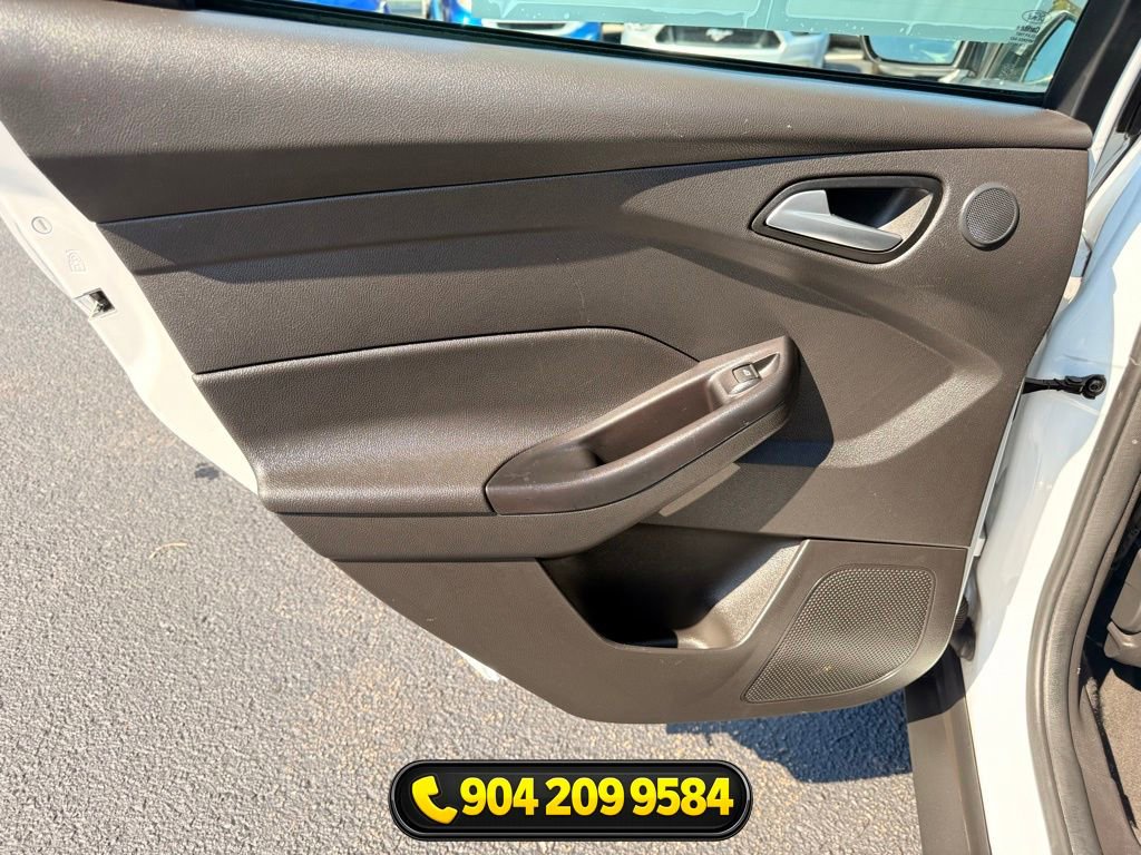 Used 2018 Ford Focus SEL FWD image 25