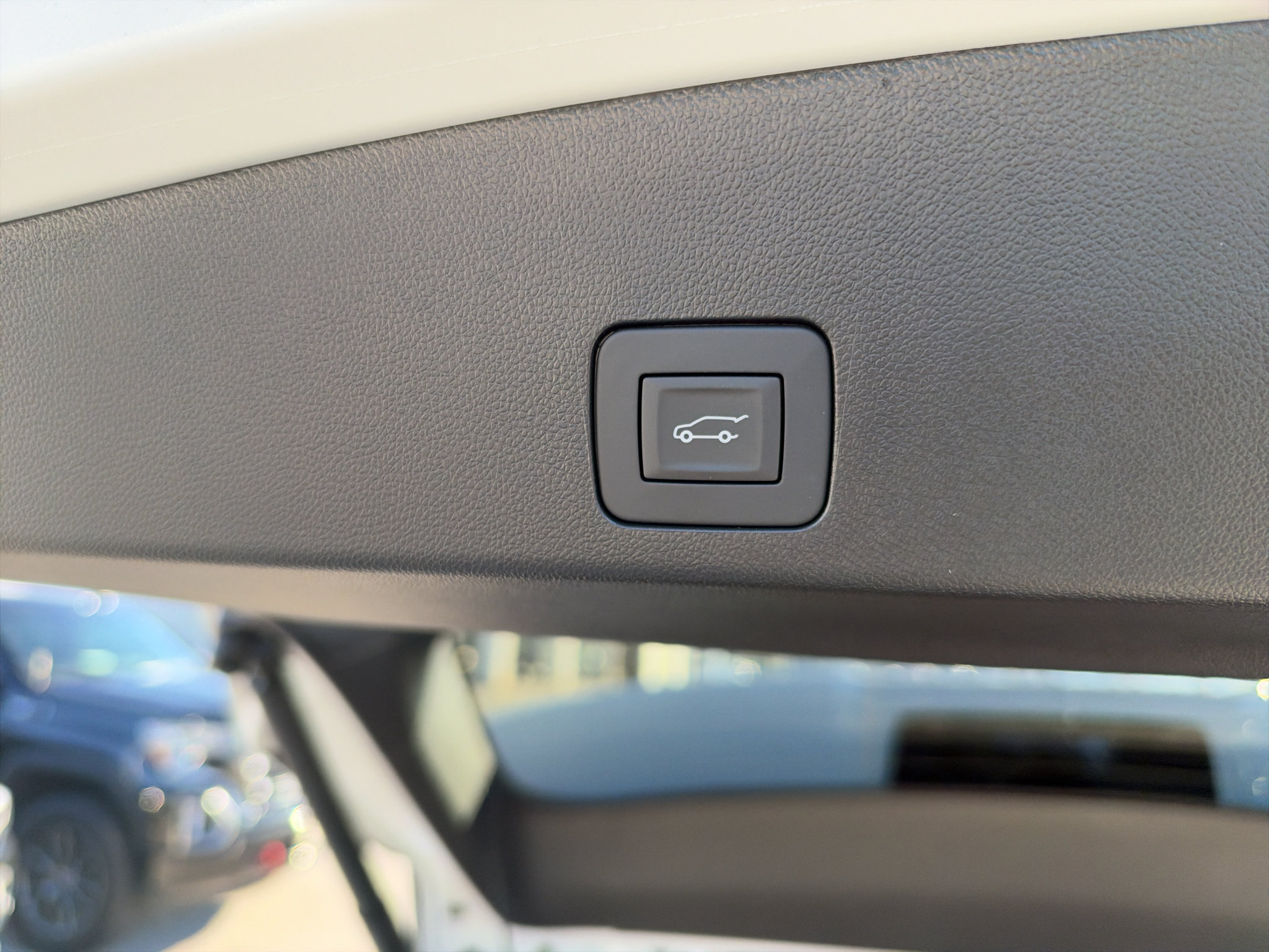New 2026 Buick Encore GX Avenir w/ Avenir Technology Package FWD image 6