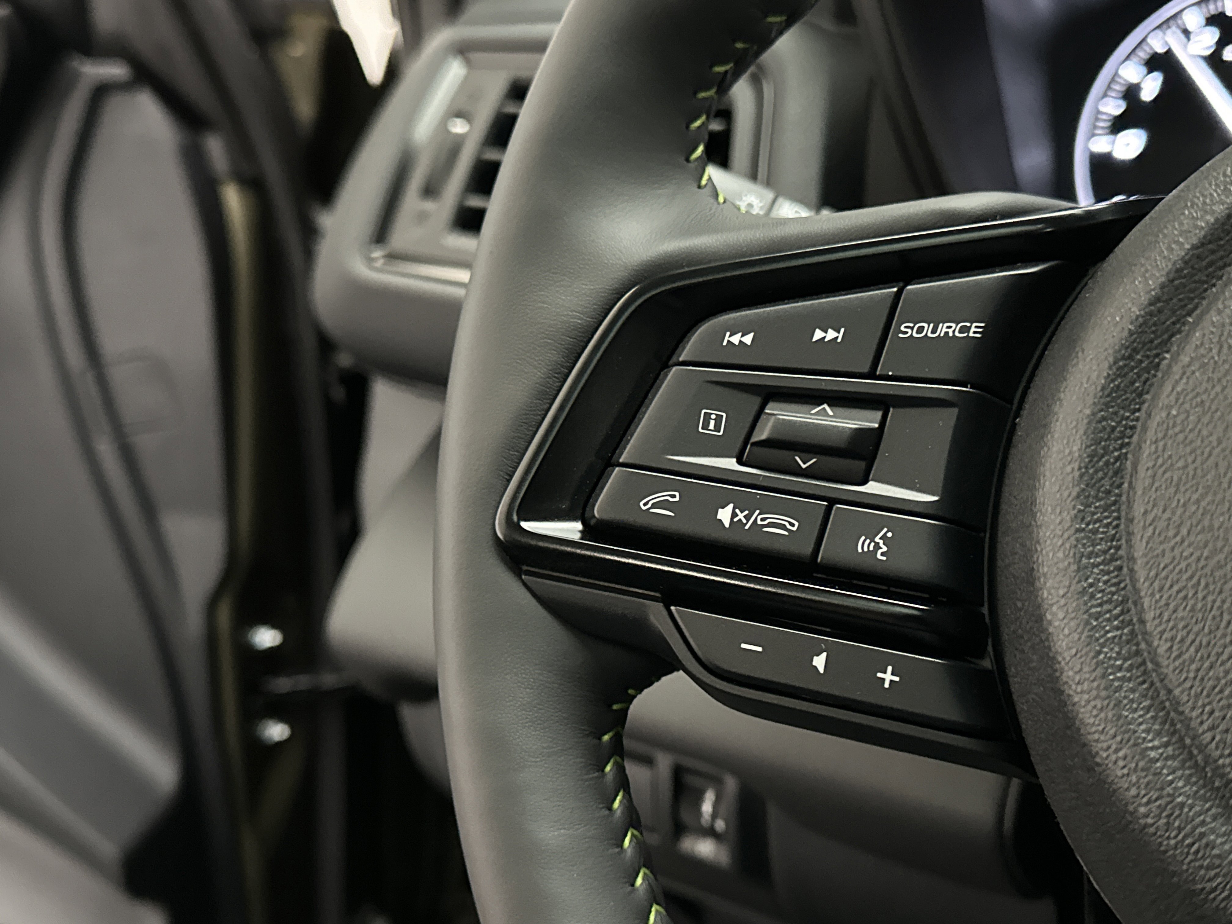 New 2025 Subaru Ascent Bronze Edition image 31