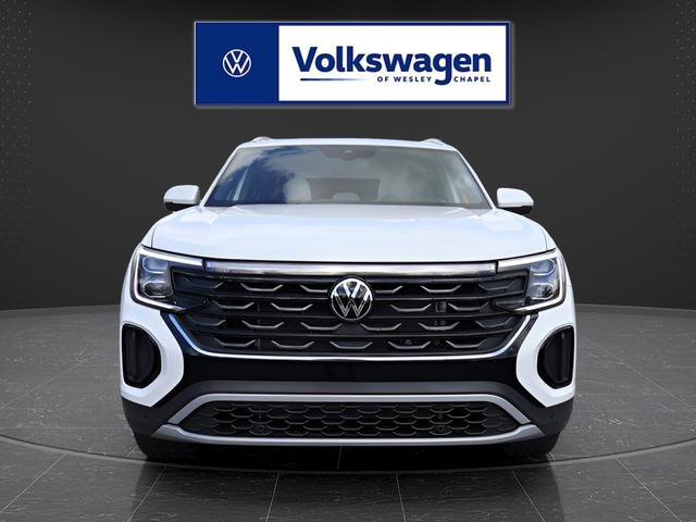 Certified 2025 Volkswagen Atlas Cross Sport SE image 2