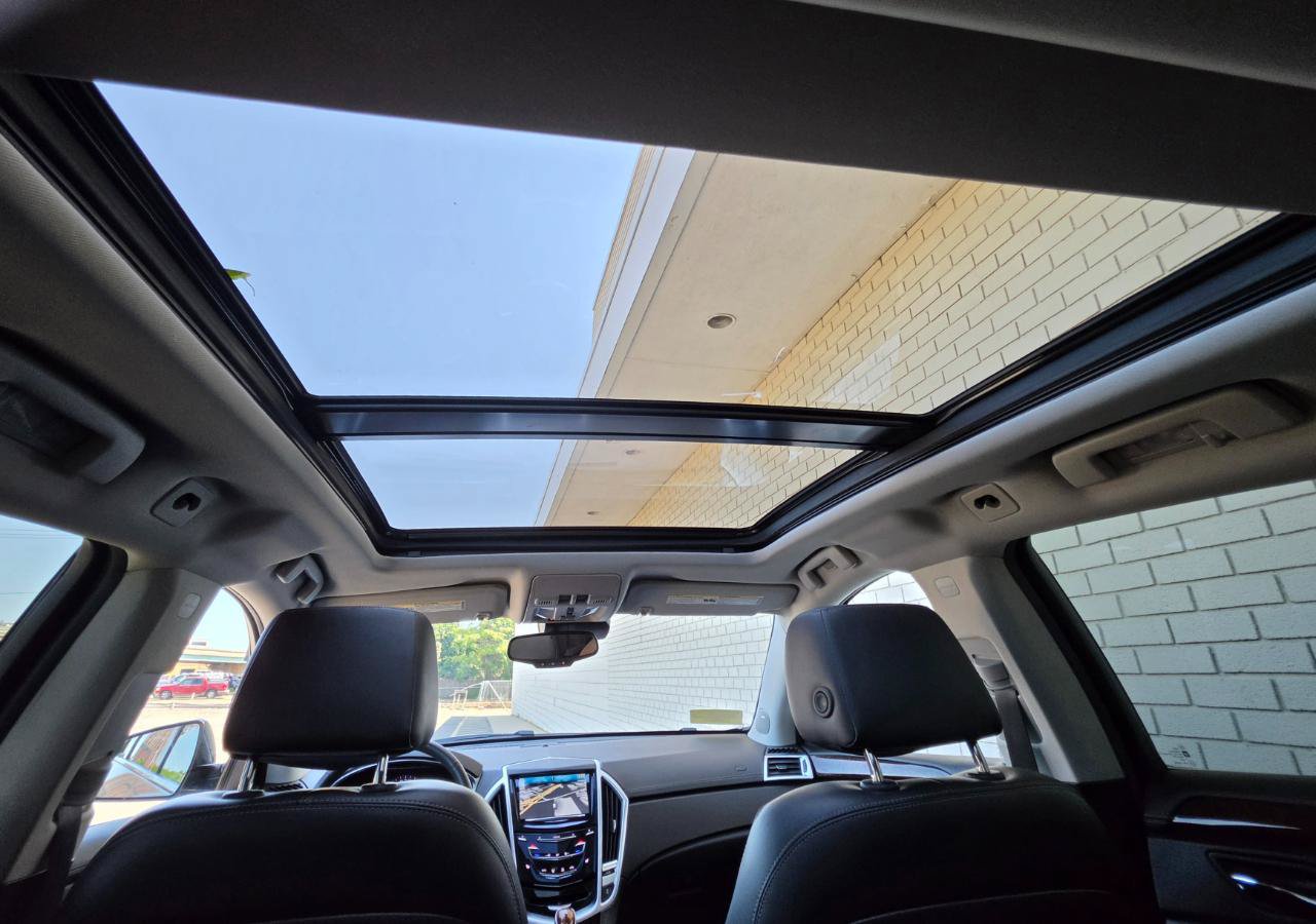 Used 2016 Cadillac SRX Luxury w/ Driver Awareness Package AWD/4WD image 15