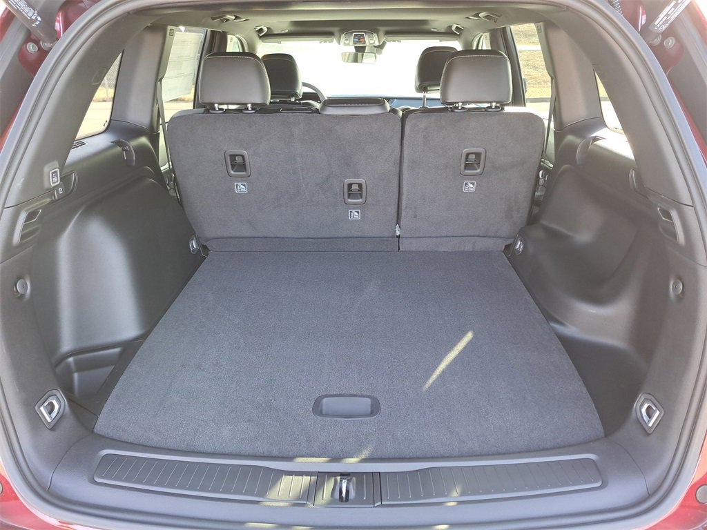 New 2026 Jeep Grand Cherokee Laredo image 6