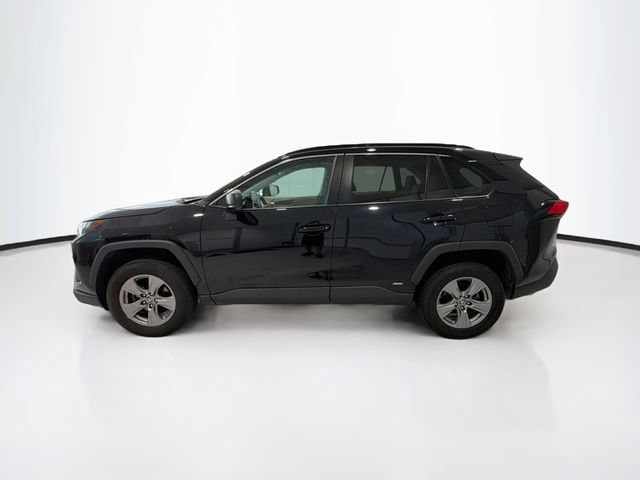 Certified 2023 Toyota RAV4 LE AWD/4WD image 4
