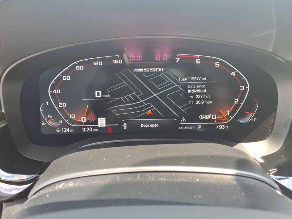 Used 2021 BMW M550i xDrive w/ Executive Package AWD/4WD image 18