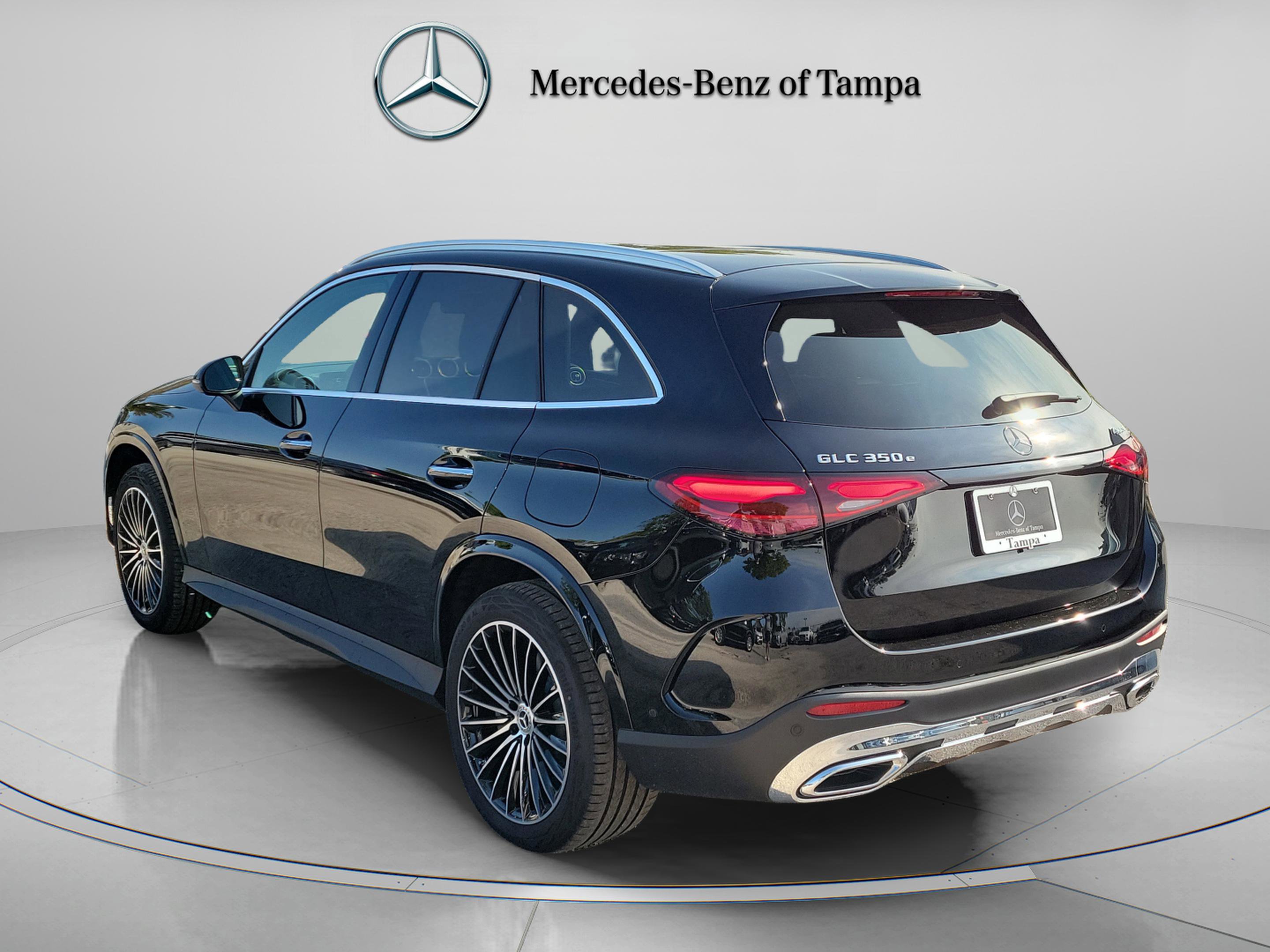 New 2026 Mercedes-Benz GLC 350e 4MATIC image 2