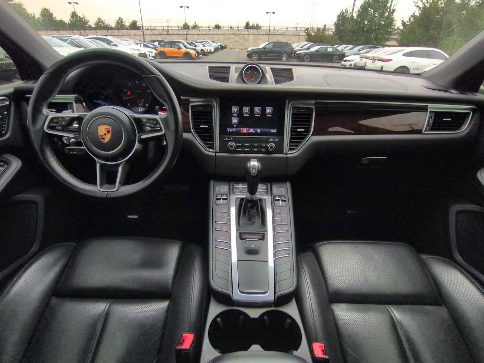 Used 2018 Porsche Macan AWD/4WD image 15