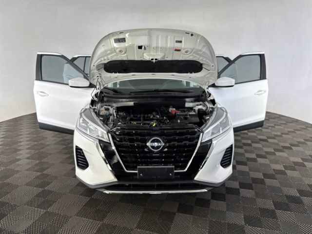 Used 2024 Nissan Kicks SV FWD image 11