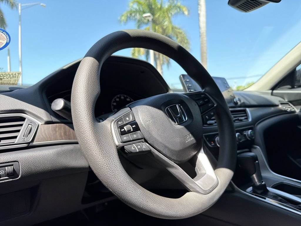 Used 2020 Honda Accord EX image 24