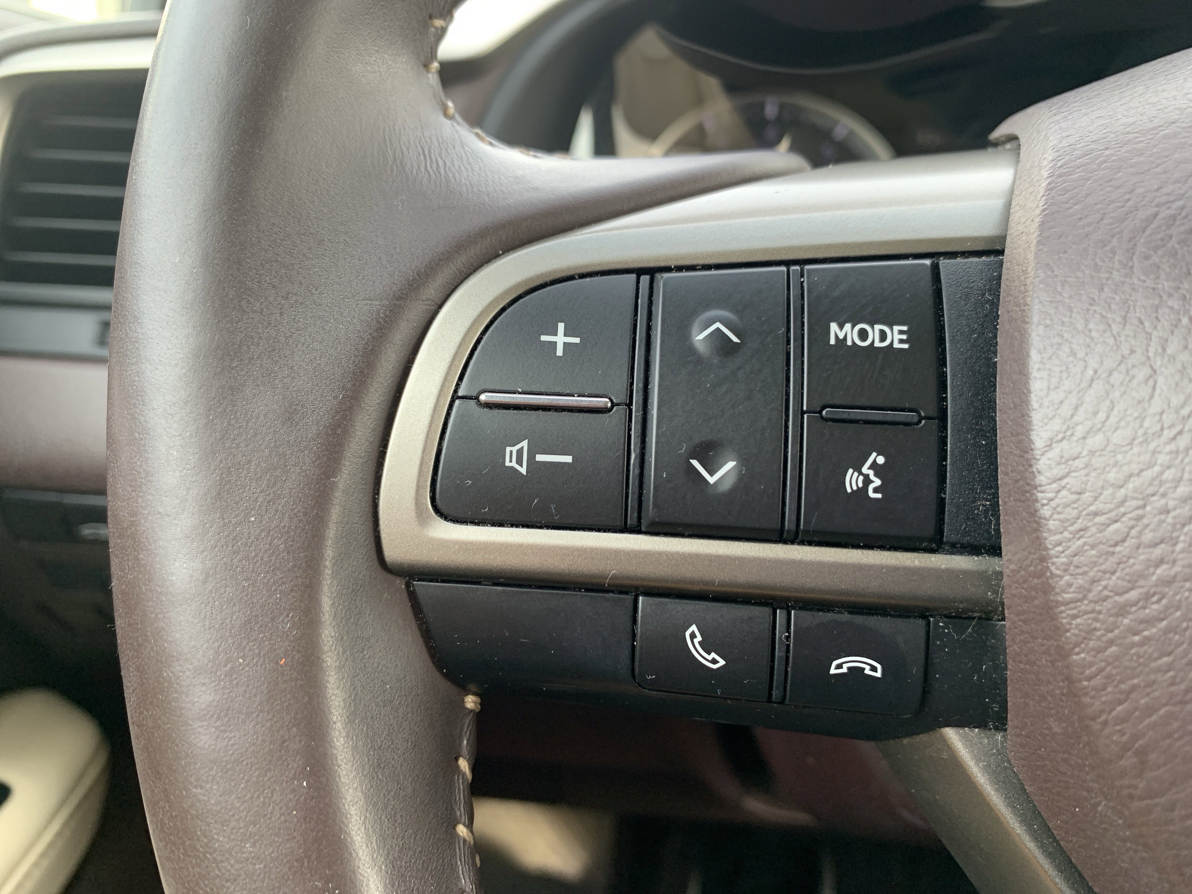 Used 2016 Lexus RX 350 FWD w/ Premium Package image 19