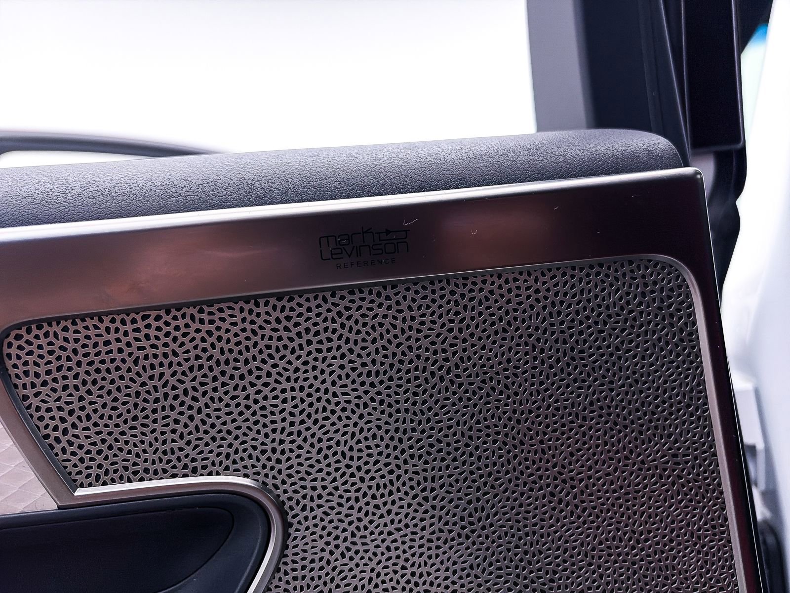 Used 2023 Lexus LS 500 F Sport w/ Cold Weather Package (CK) image 35