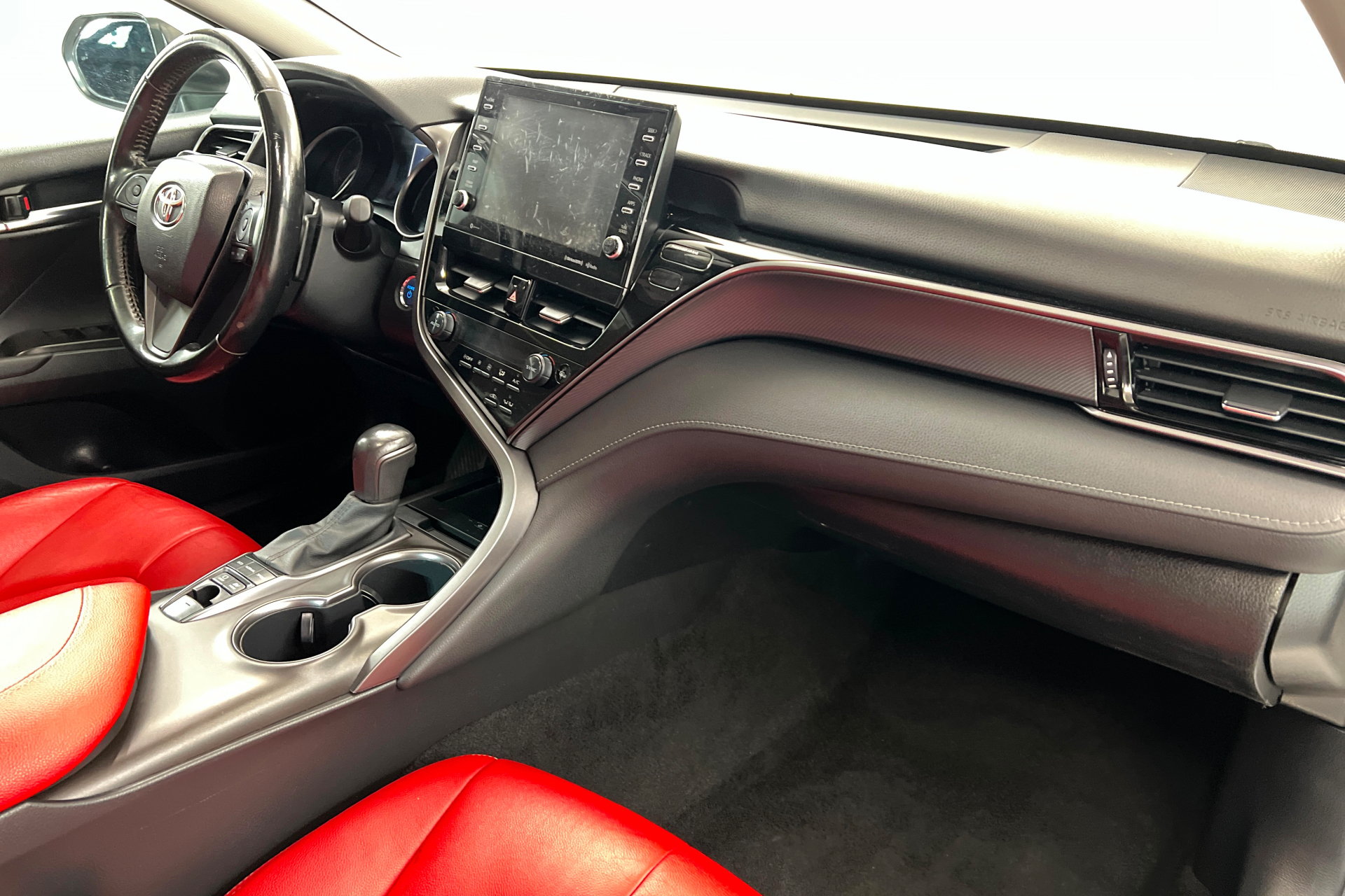 Used 2023 Toyota Camry SE w/ Audio Upgrade Package FWD image 23