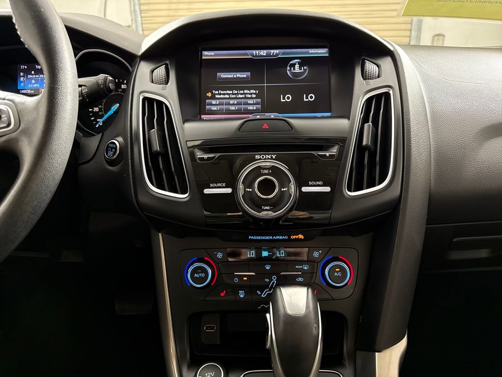 Used 2015 Ford Focus Titanium image 18