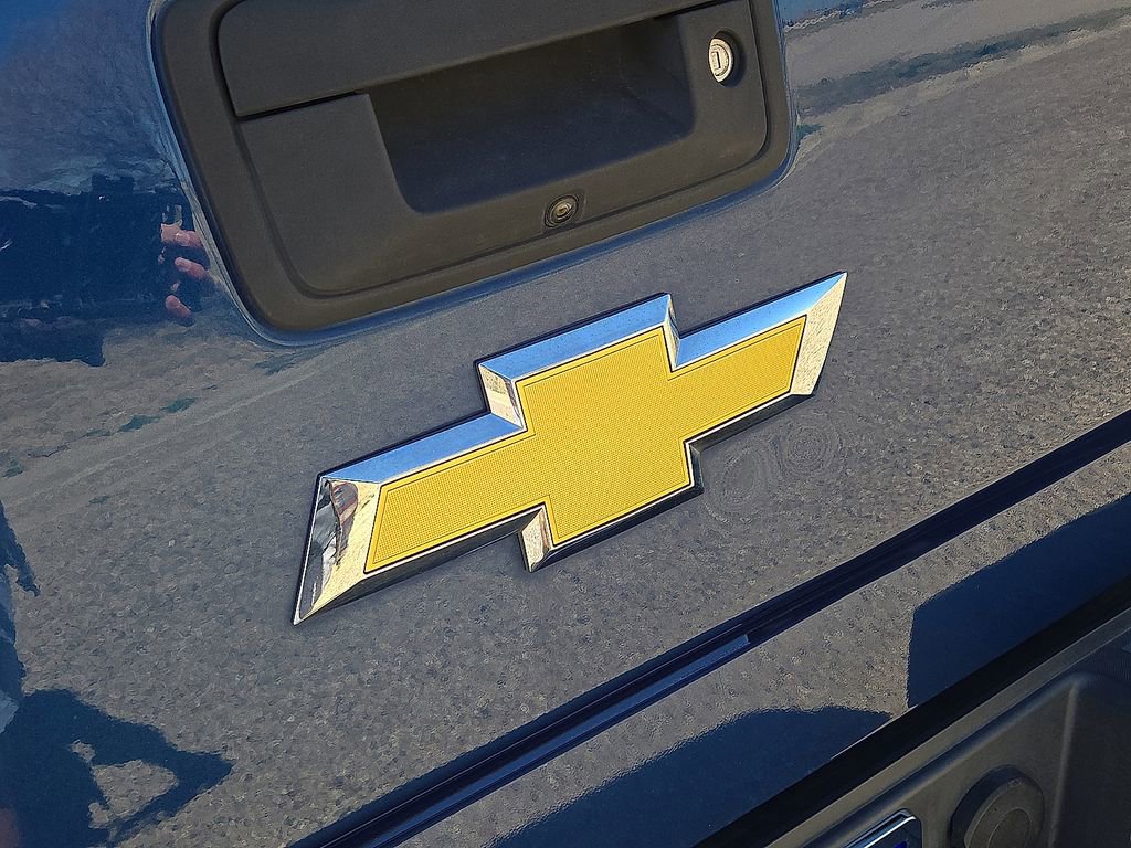 Used 2017 Chevrolet Silverado 1500 LT w/ All Star Edition image 12