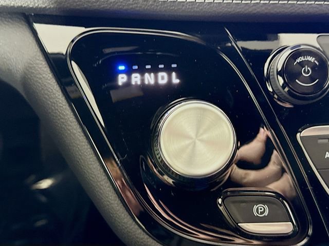 New 2026 Chrysler Pacifica Select image 16