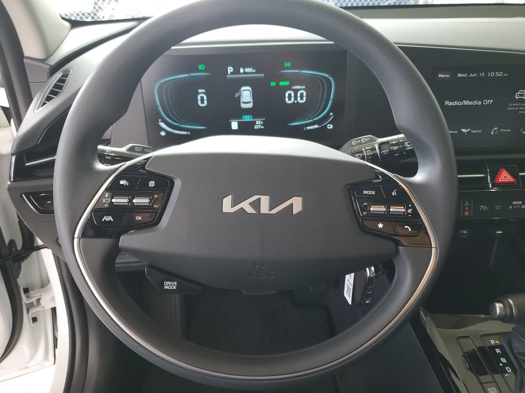 Used 2026 Kia Niro LX FWD image 22