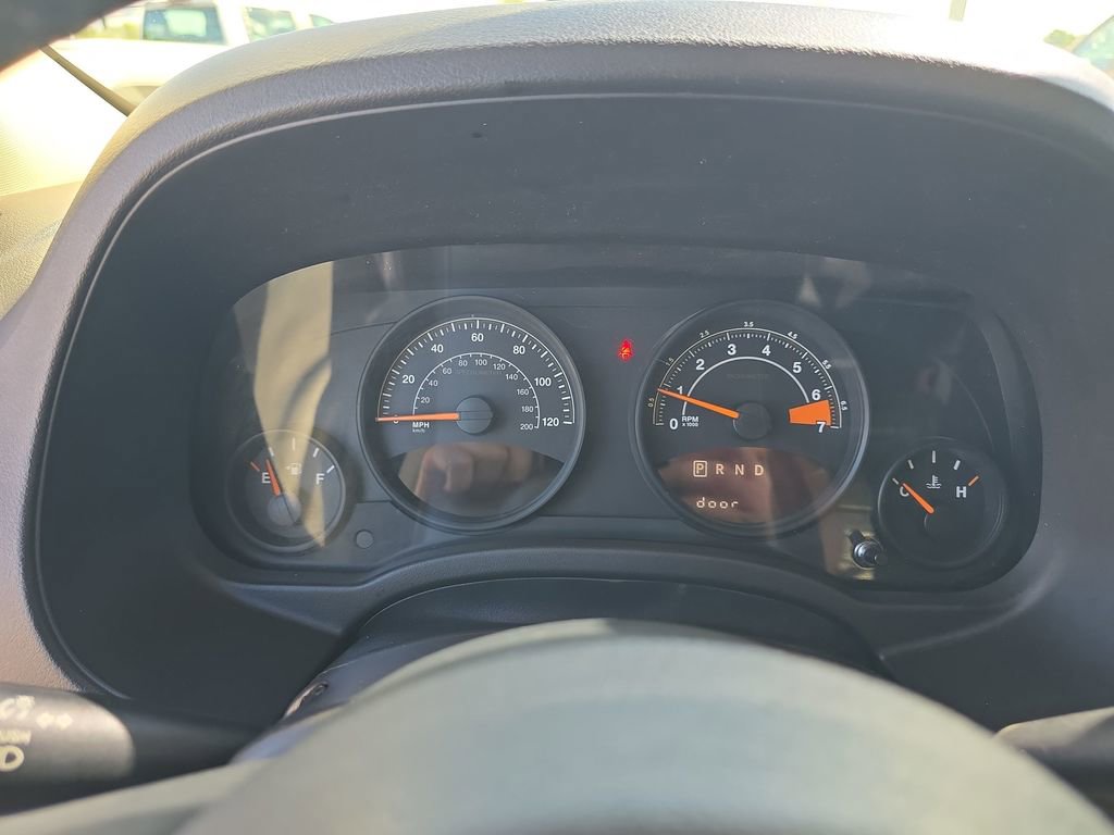 Used 2016 Jeep Patriot High Altitude FWD image 21