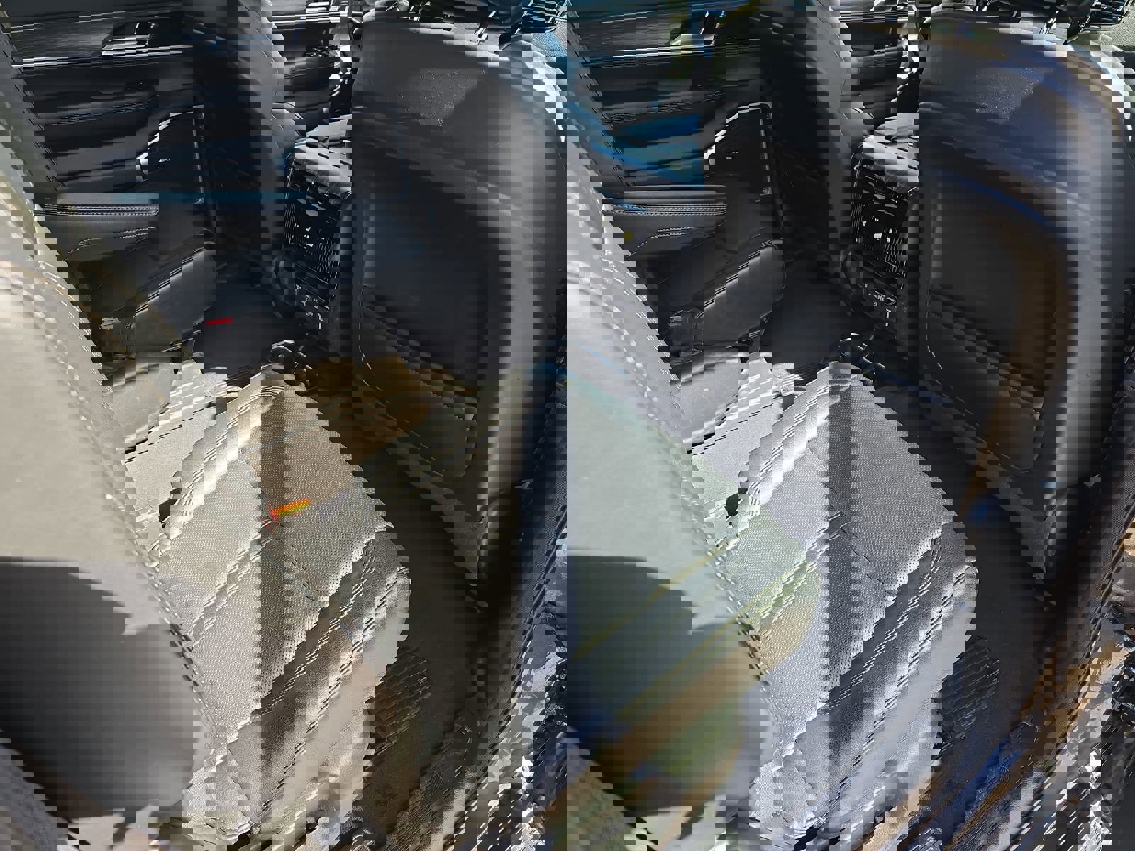 Used 2024 Jeep Wagoneer Series II image 12