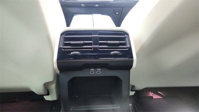 Used 2025 BMW i5 xDrive40 image 40