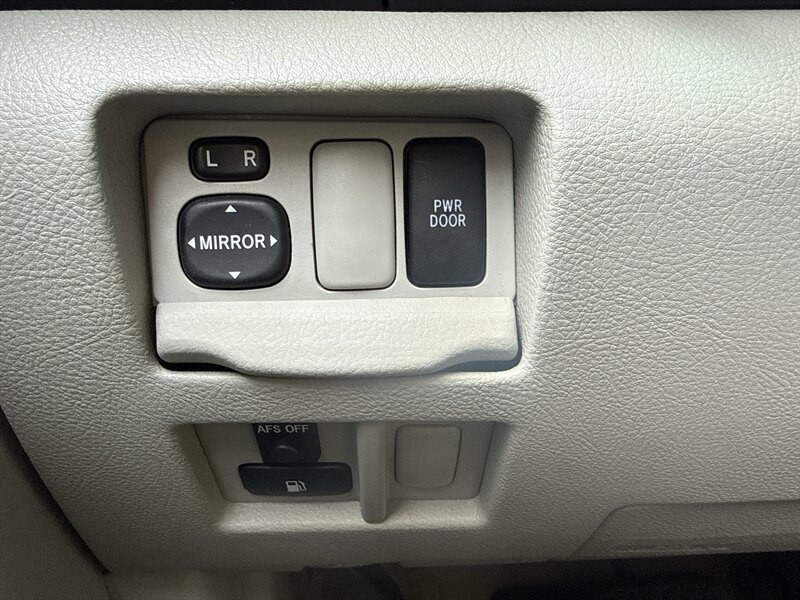 Used 2006 Lexus RX 400h AWD image 41
