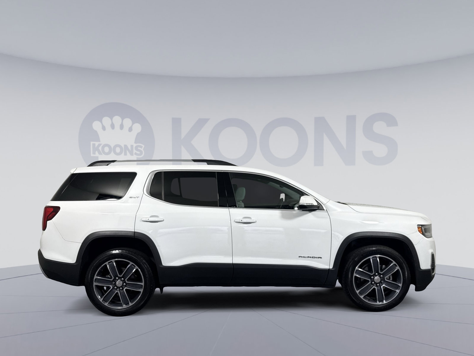 Used 2020 GMC Acadia SLT w/ Trailering Package AWD/4WD image 8