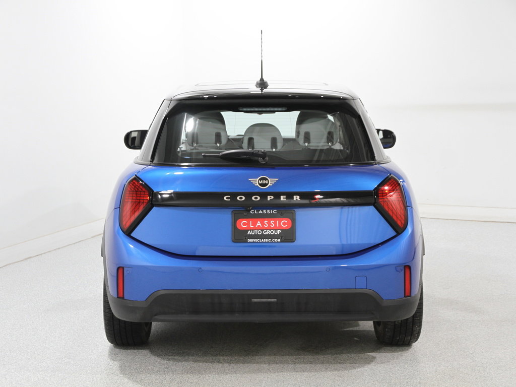 Certified 2025 MINI Cooper S image 19