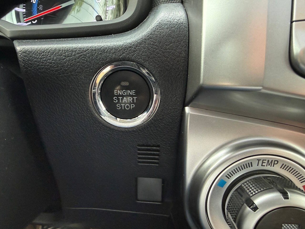 Used 2016 Toyota 4Runner Limited AWD/4WD image 73