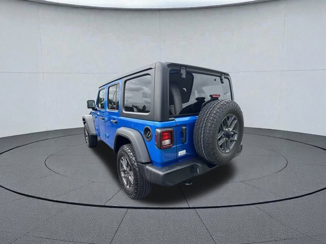 Used 2024 Jeep Wrangler Sport S image 3