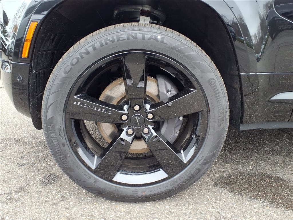 New 2026 Land Rover Defender 110 X-Dynamic SE image 9