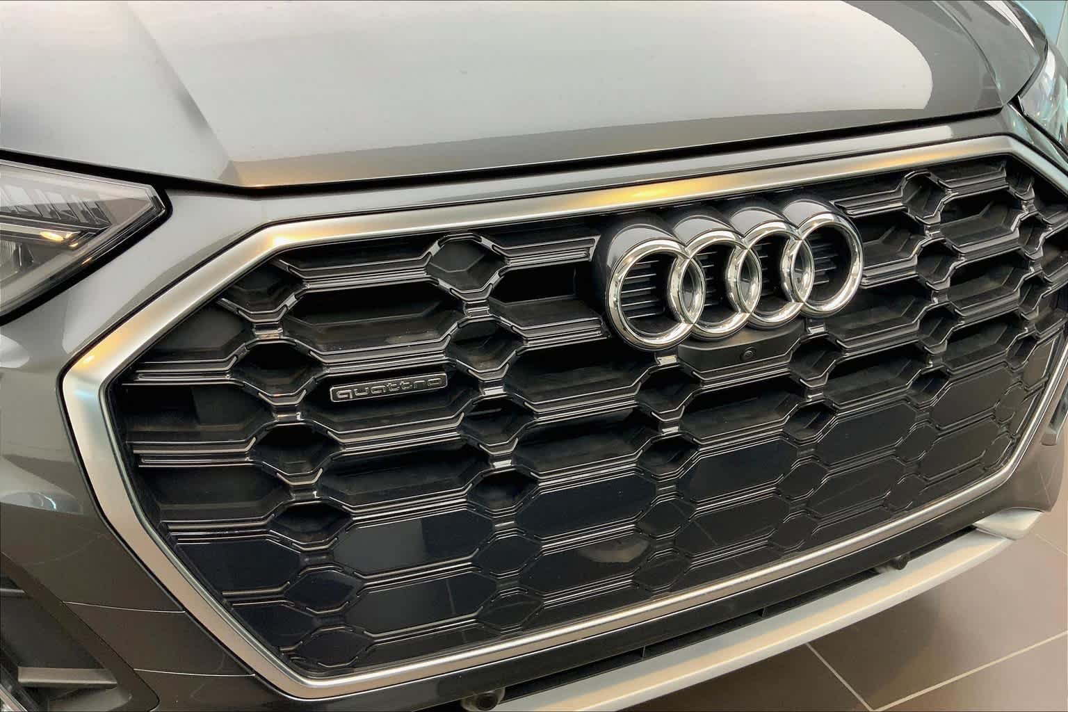 Used 2023 Audi Q5 2.0T Premium Plus w/ Premium Plus Package AWD/4WD image 32