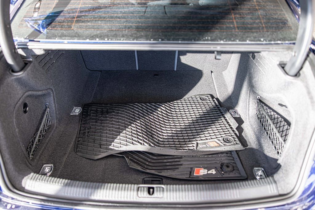 Used 2023 Audi S4 Premium w/ Convenience Package image 15