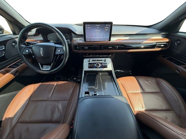 Used 2022 Lincoln Aviator Reserve w/ Equipment Group 201A RWD image 12