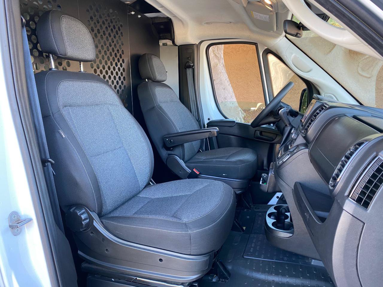 Used 2025 RAM ProMaster 2500 w/ U-Haul Equipment Group FWD image 42