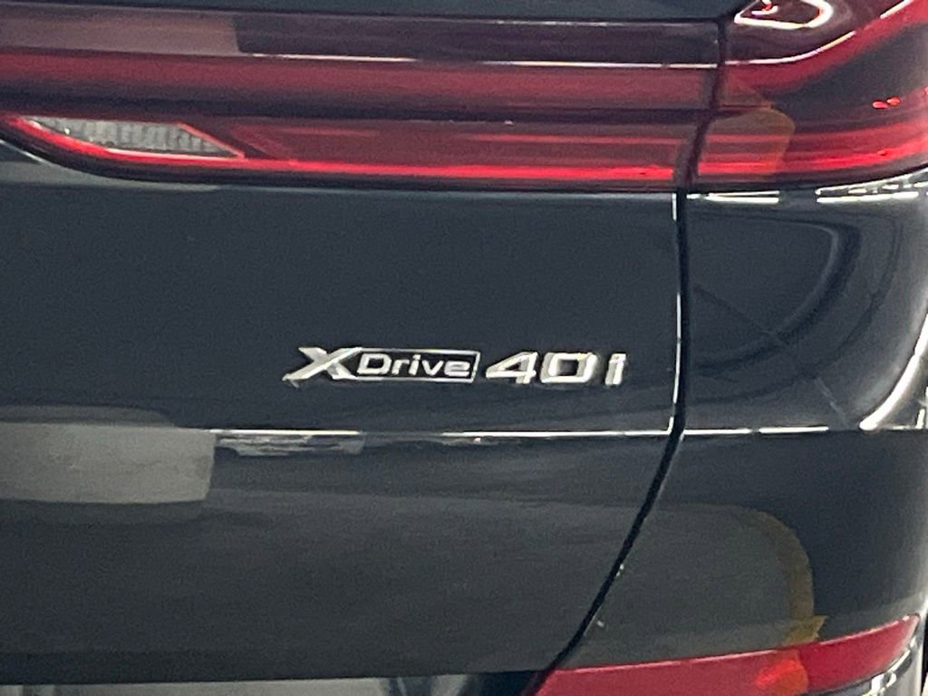 Used 2021 BMW X6 xDrive40i w/ M Sport Package AWD/4WD image 36