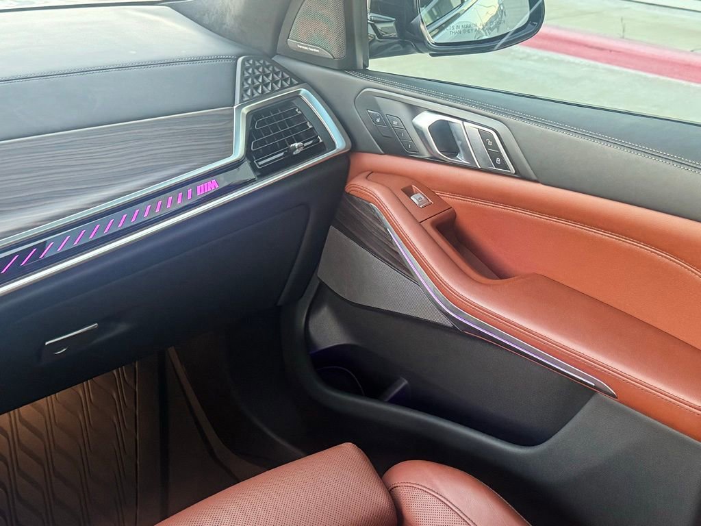 Used 2023 BMW X7 M60i w/ Executive Package image 22