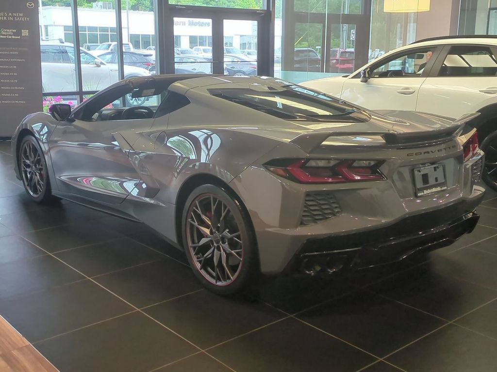 Used 2024 Chevrolet Corvette Stingray Premium Cpe w/ Z51 Performance Package RWD image 5