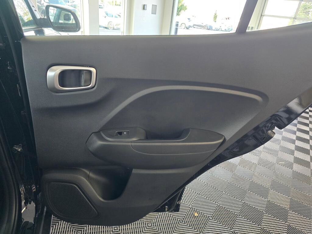 New 2026 Hyundai Venue SEL FWD image 38