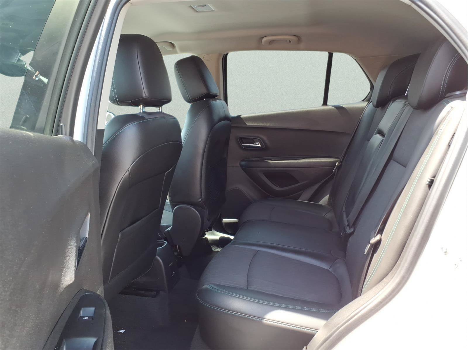 Used 2016 Chevrolet Trax LT w/ LT Convenience Package FWD image 10