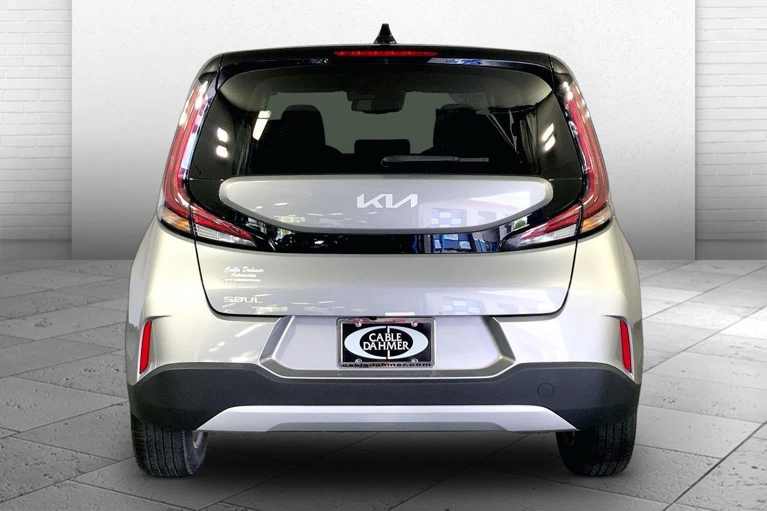 Certified 2024 Kia Soul S FWD image 3