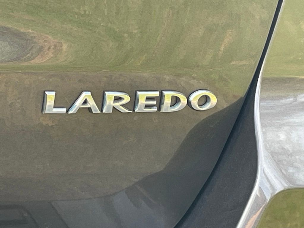 Used 2021 Jeep Grand Cherokee Laredo X image 21