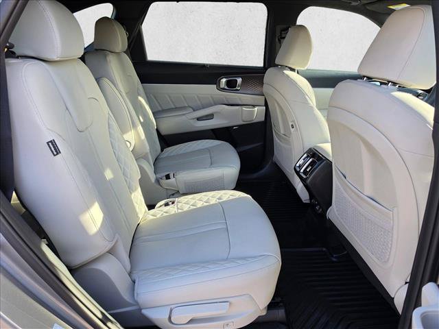 Used 2026 Kia Sorento SX Prestige AWD/4WD image 12