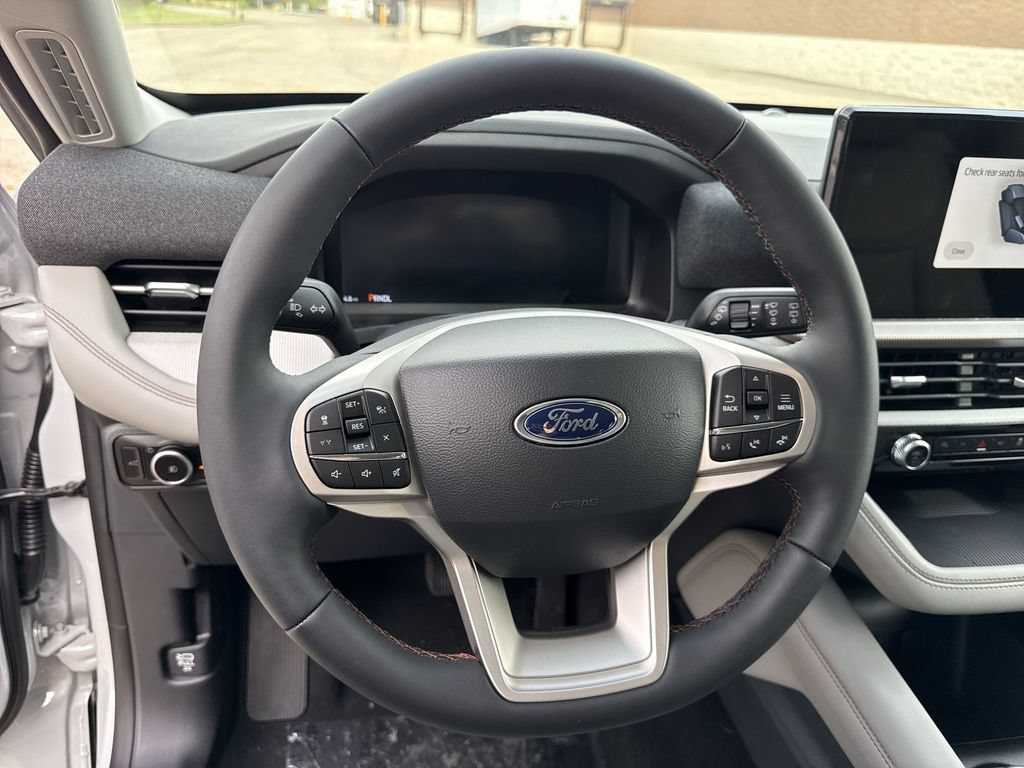 New 2026 Ford Explorer Active w/ Active Comfort Package AWD/4WD image 11