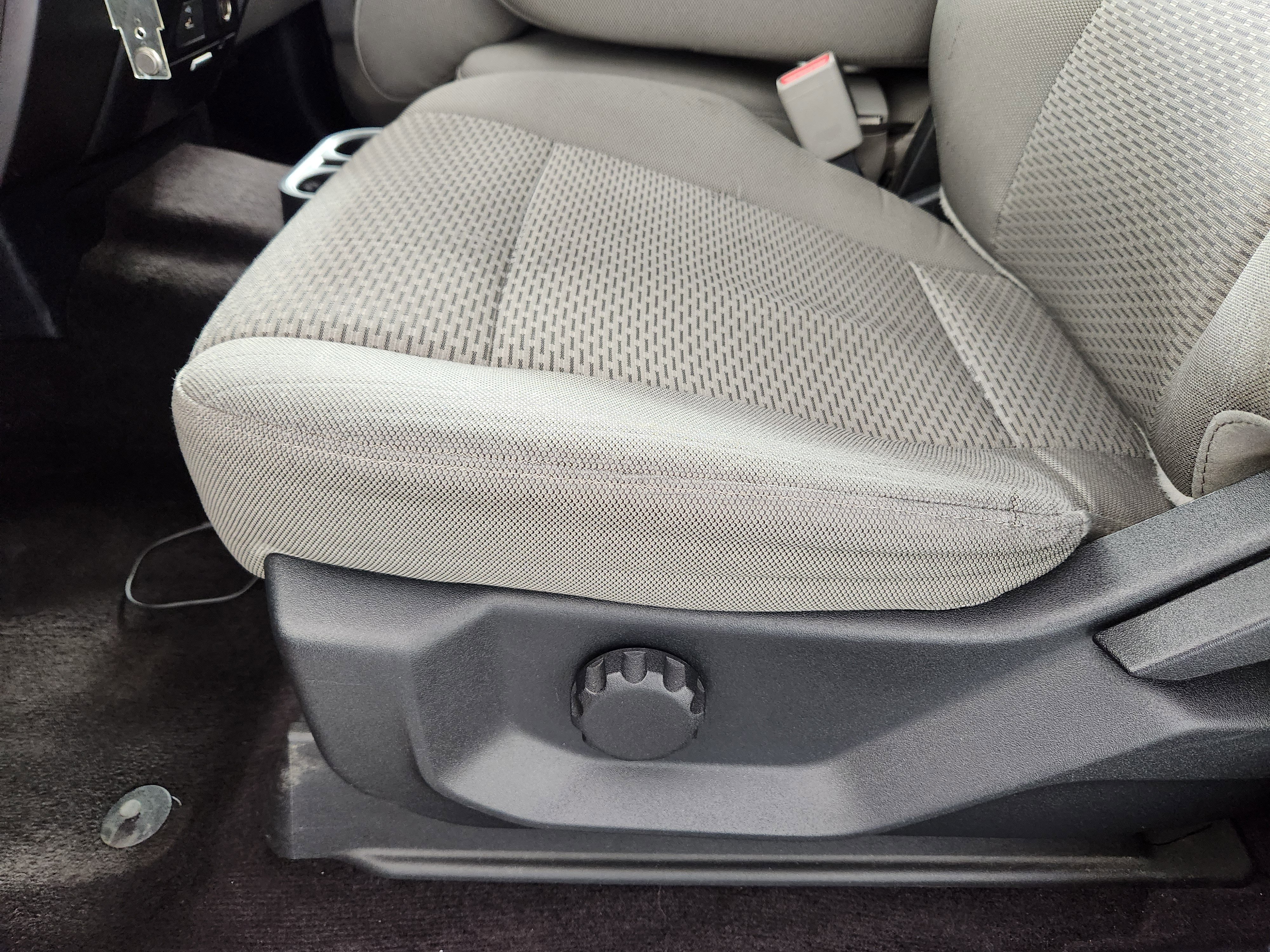 Used 2016 Ford F150 XLT AWD/4WD image 12