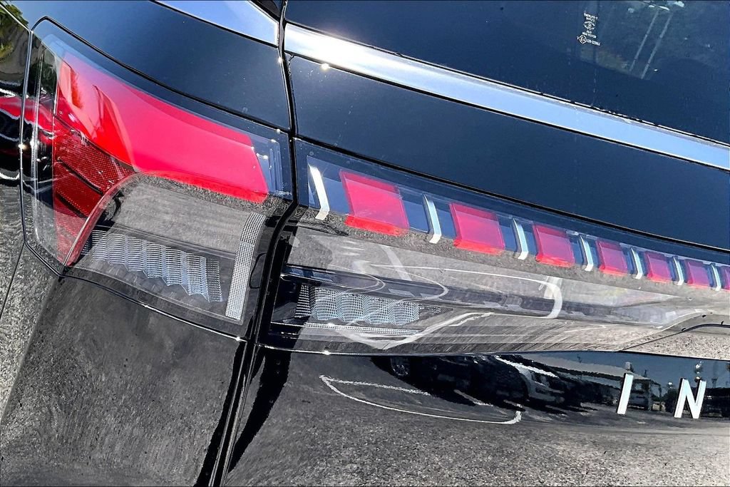 New 2027 INFINITI QX80 Luxe RWD image 31