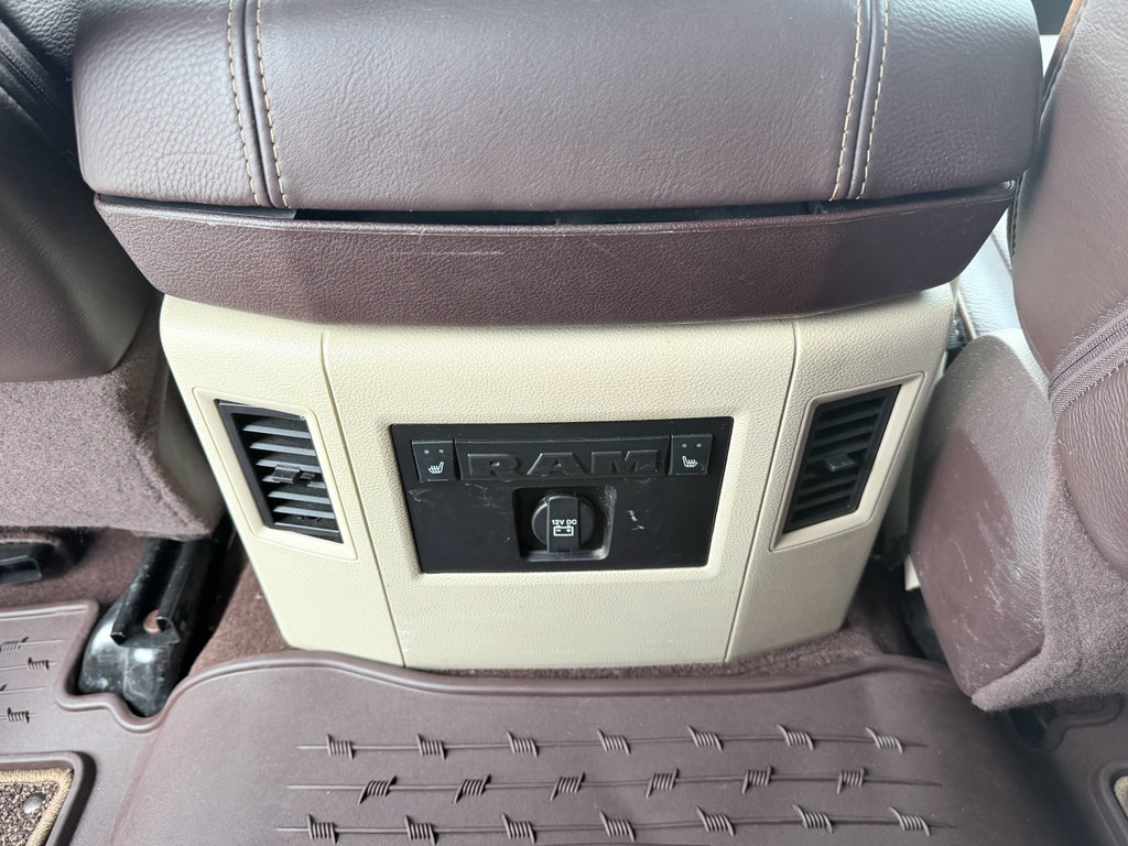 Used 2018 RAM 1500 Laramie Longhorn RWD image 28