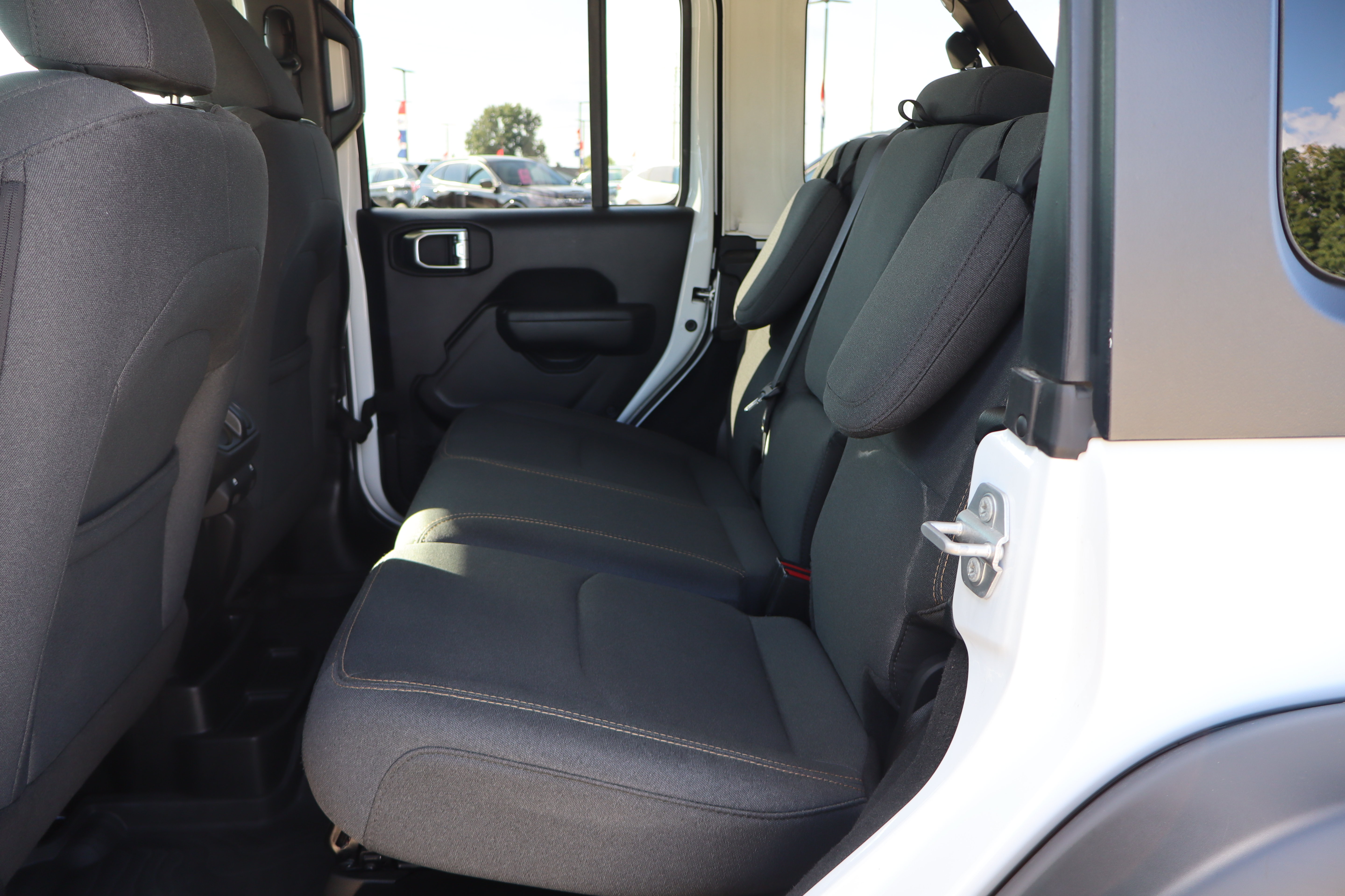 Used 2025 Jeep Wrangler Unlimited Sport S 4xe AWD/4WD image 10